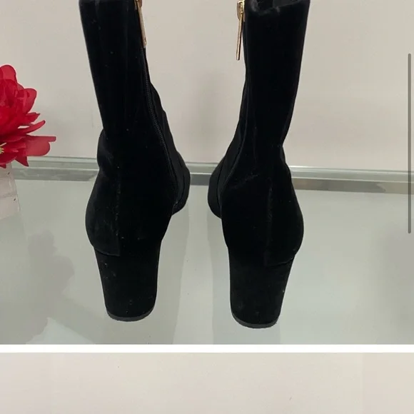 Isaac Mizrani ankle boots 👢 Host Pick - Picture 8 of 10